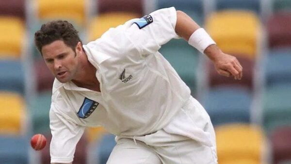 New Zealand cricket legend Chris Cairns on life support in Canberra