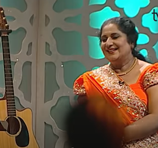 Niranjala Sarojini phenomenal vocalist, radio artiste, television host in an effervescent voyage of five decades in stardom – By Sunil Thenabadu