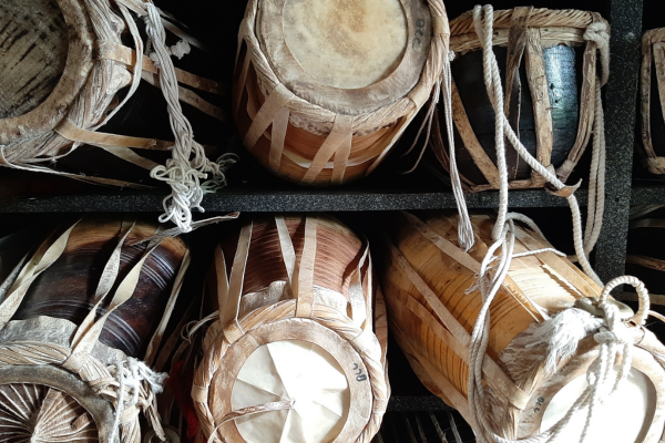 sri lankan traditional drums