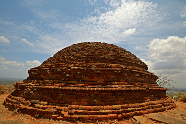 Buduruwayaya archaeological site – hidden historical treasure – By Arundathie Abeysinghe