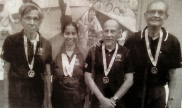 Veterans (L-R): Dr. Nimal Lucas, Pushpa Colombathanthri, Mohamed Lafeer (Captain) and Buddy Reid, at the end of the Australian Masters around 2014, when Buddy was co-opted into a team of Sri Lankans to make up the numbers, and they ended up as Silver medallists.