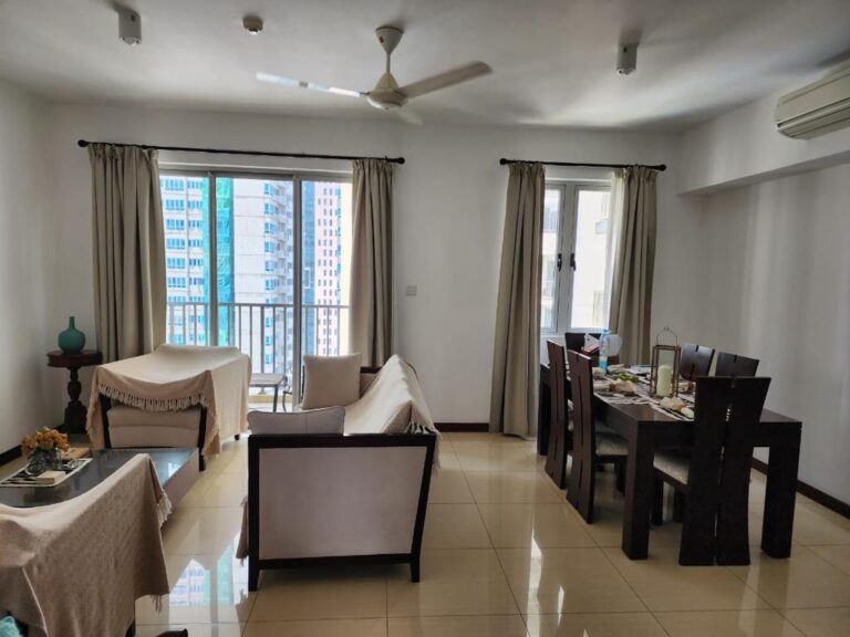  An apartment for sale on 320 Union place, Colombo 2, Sri Lanka – Fully furnished 3 bedroom, 2 bathrooms with maids room –