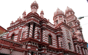 The Red Mosque (Jami Ul-Alfar Mosque), Colombo, Sri Lanka – By Nadeeka – eLanka